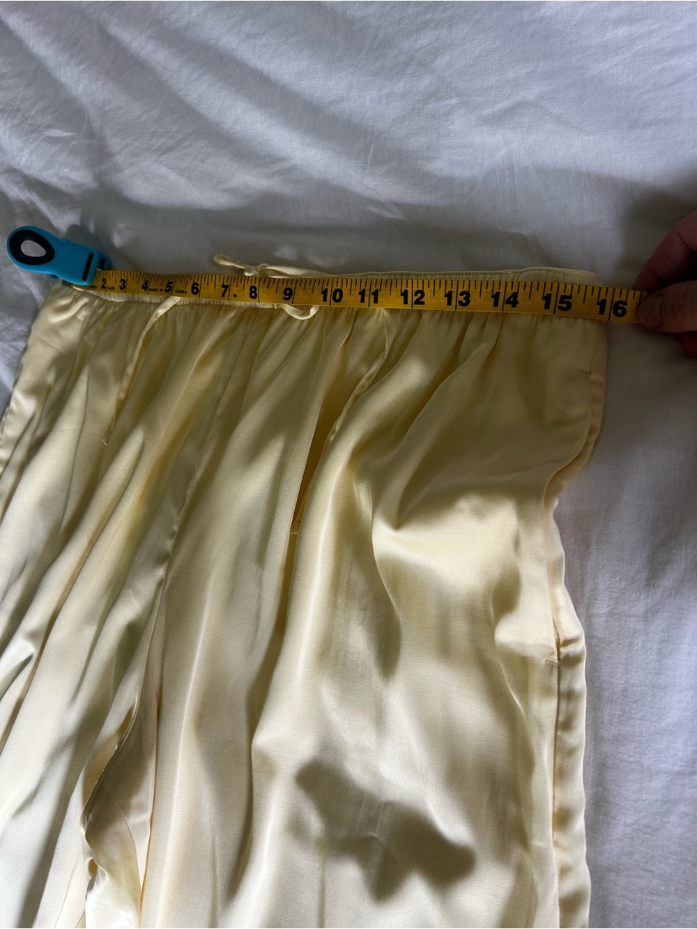 abercrombie & fitch gemma satin pull-on pants pastel butter yellow wide leg sz L - Picture 7 of 14